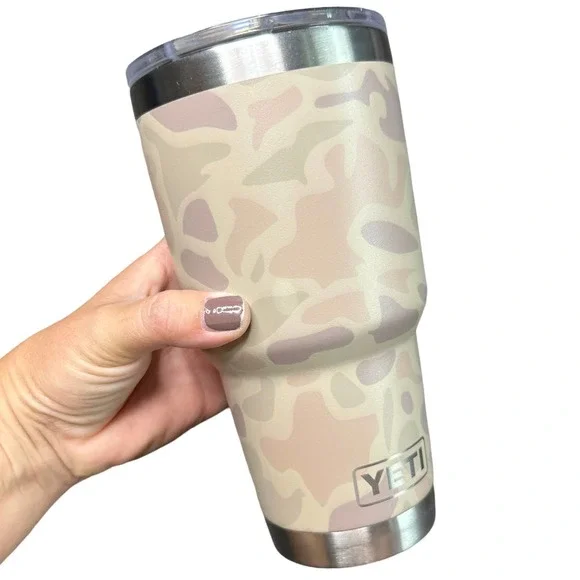 日本未発売！YETI Rambler 10 oz Tumbler 迷彩柄 日本未発売！YETI Rambler 10 oz Tumbler 迷彩柄